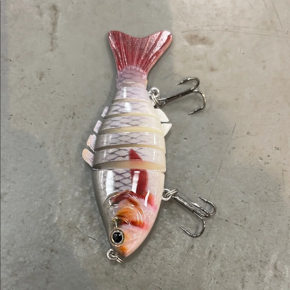 Lifelike Multi-Jointed Fish Lure - Red and White
